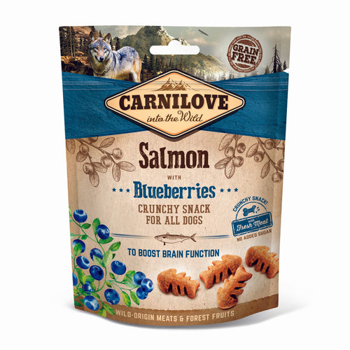 CARNILOVE Crunchy Snack, losos s borovnicama, sa svjezim mesom, 200g