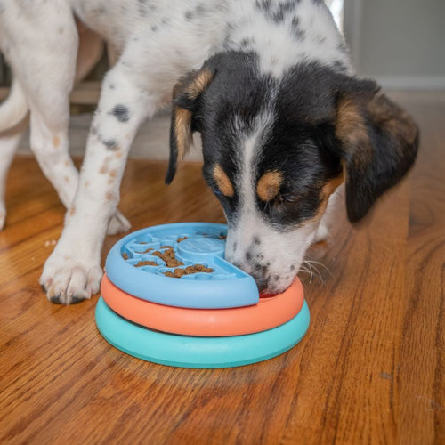 NINA OTTOSSON Puppy Lickin' Layers, interaktivna igračka i hranilica za štence